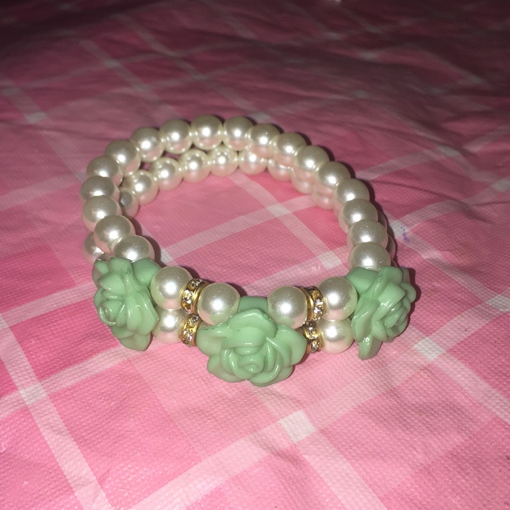 🎈SALE🎈🌷#8.”PEARLS & ROSES”🌷